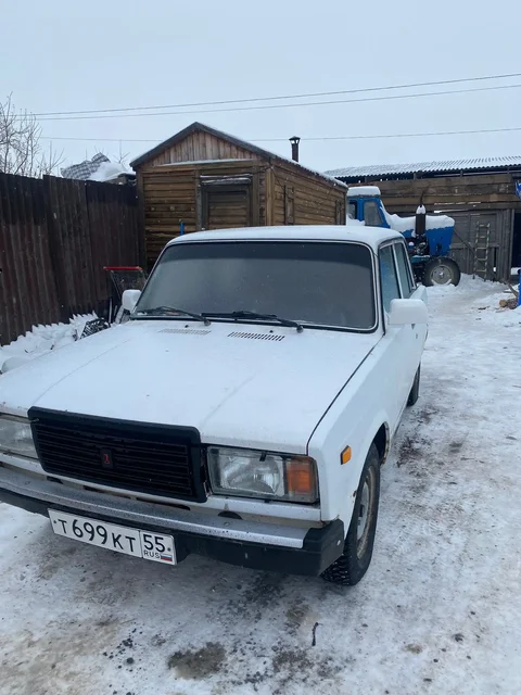 Продам ВАЗ 2107 2005 года с газовым оборудованием - Госномера в Омск