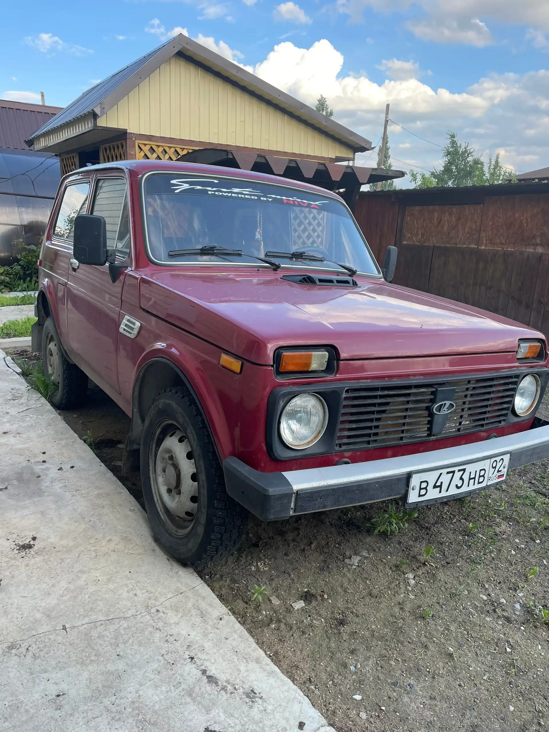 Продам Нива 2121 в Калачинске