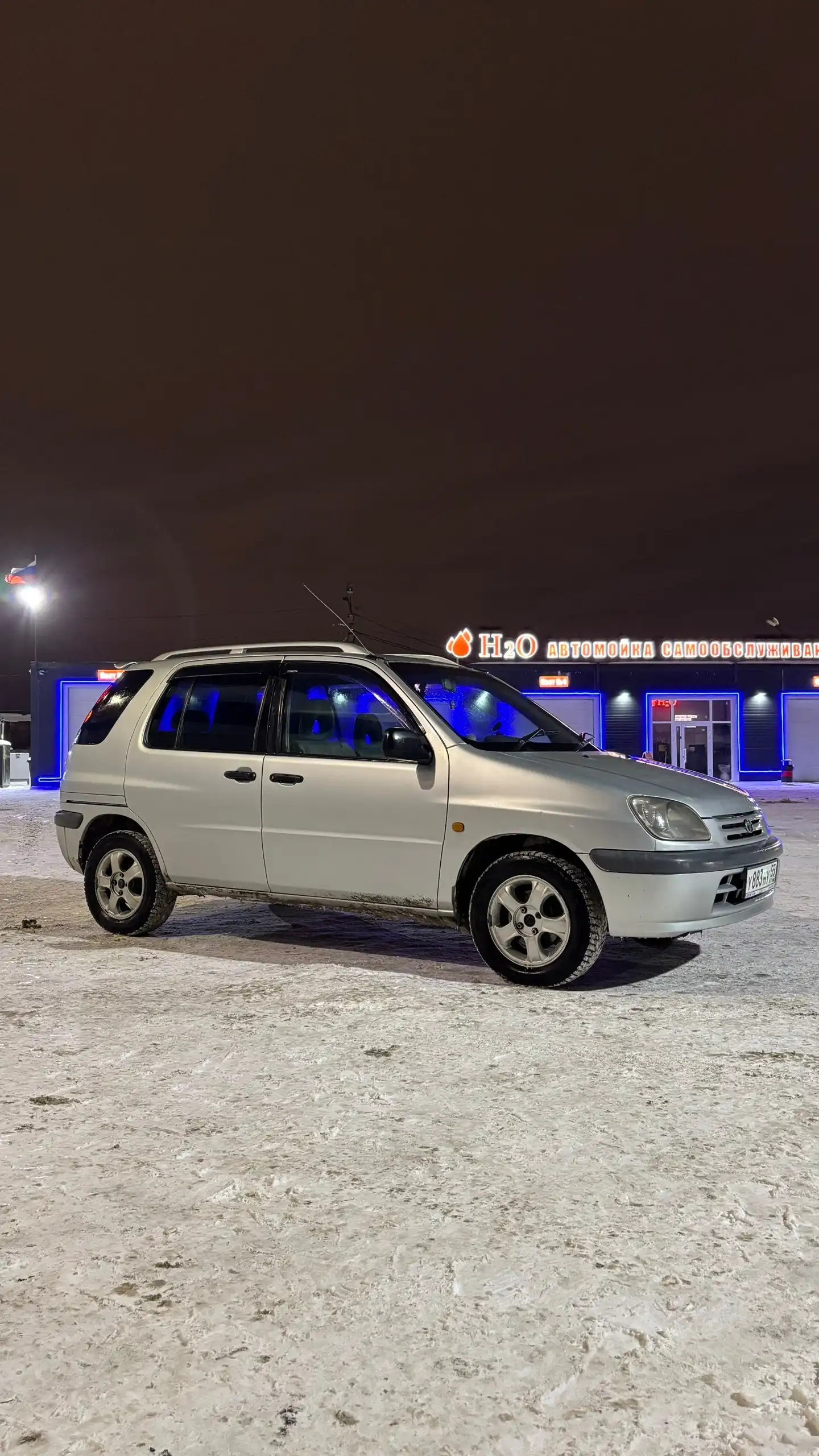 Продажа Toyota Raum 1998 года