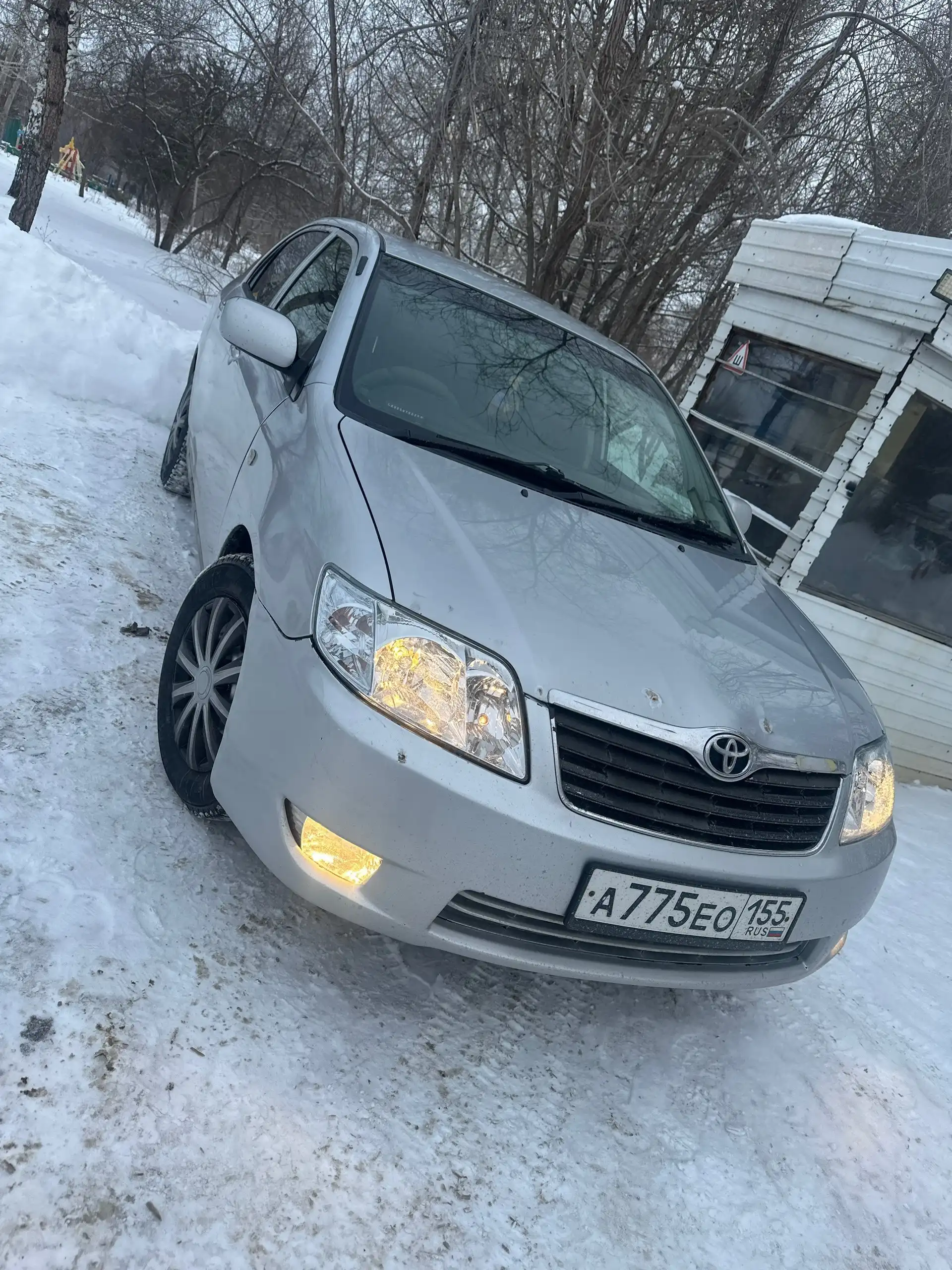 Тойота Королла 2003 года с АКПП