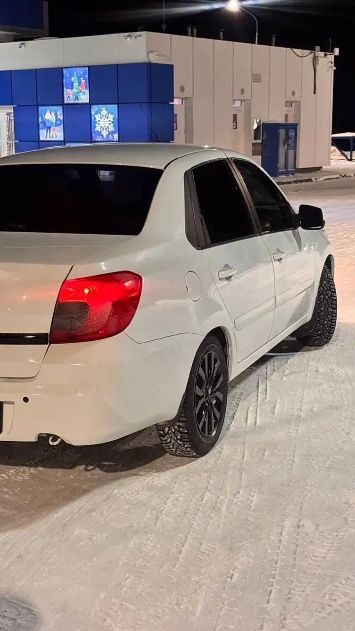 Продам DATSUN UN-DO 2015 года на жирной комплектации - Легковые автомобили (Авто) в Омск