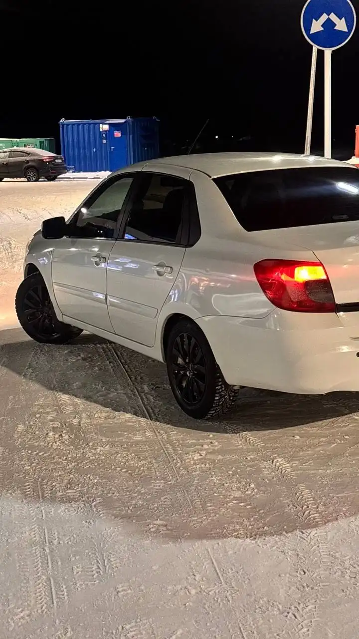 Продам DATSUN UN-DO 2015 года на жирной комплектации - Легковые автомобили (Авто) в Омск