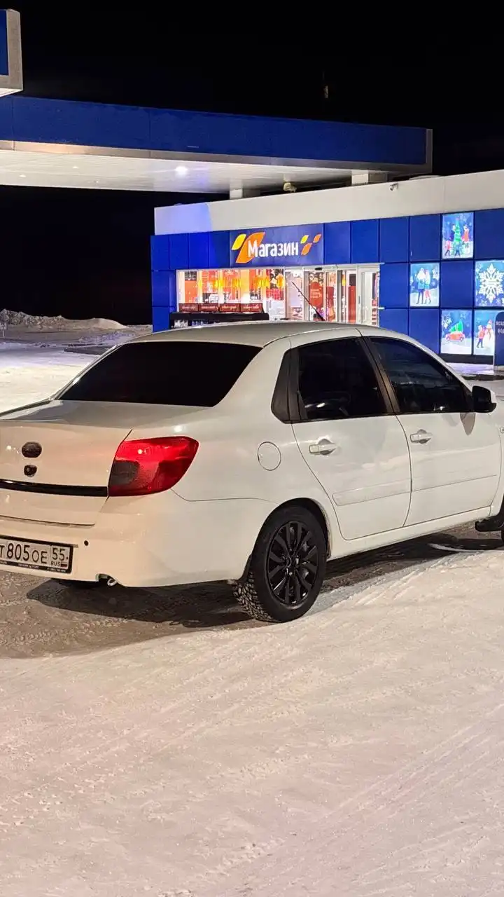 Продам DATSUN UN-DO 2015 года на жирной комплектации - Легковые автомобили (Авто) в Омск