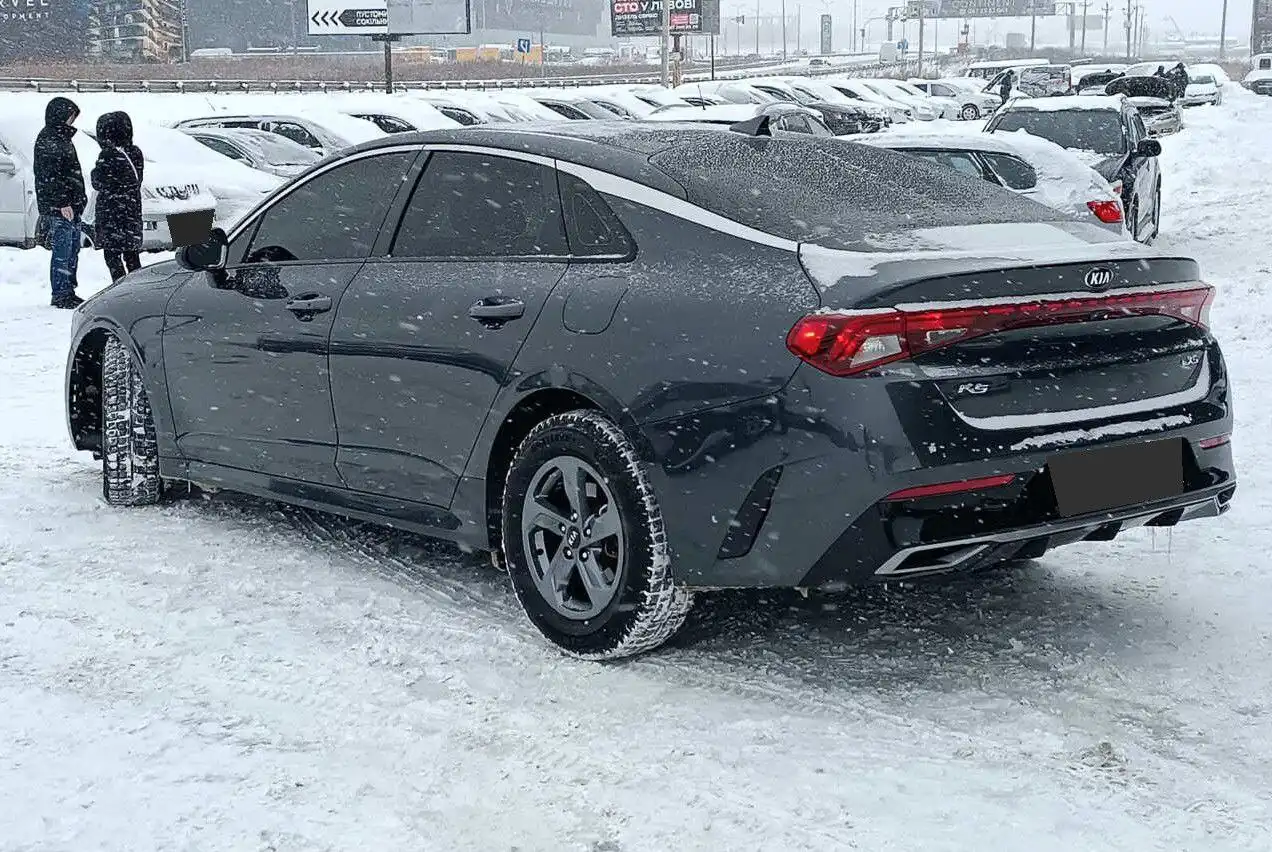 Продам Kia K5 2020 - Авто в Омск
