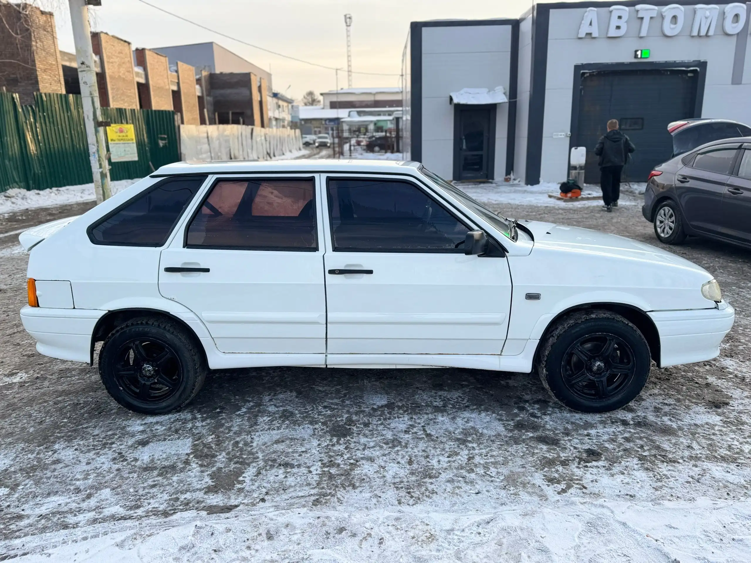 Продам Ваз 2114 2011 года белого цвета - Легковые автомобили (Авто) в Омск