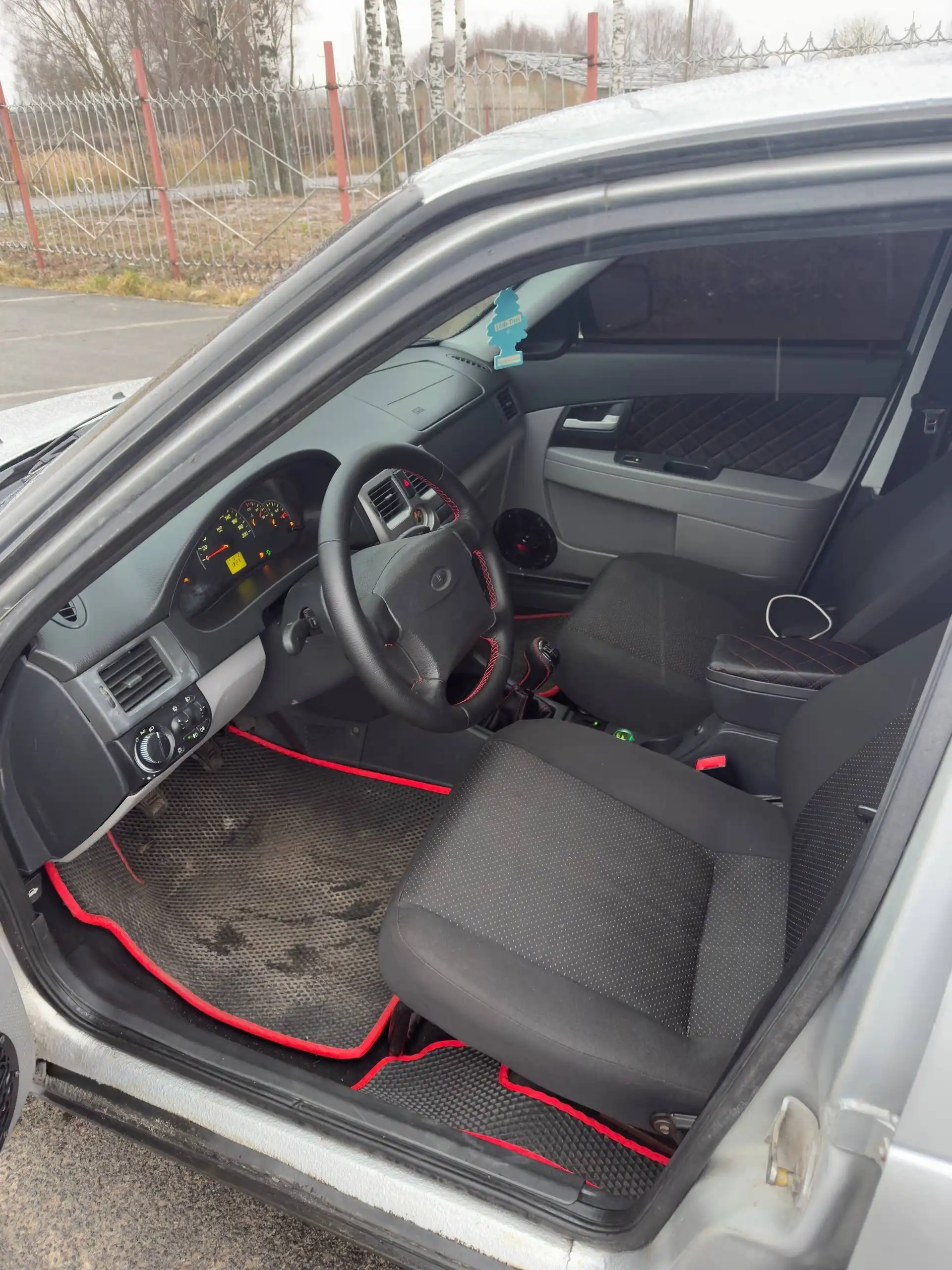 Продается Lada Priora 2009 года в максимальной комплектации - Легковые автомобили (Авто) в Омск