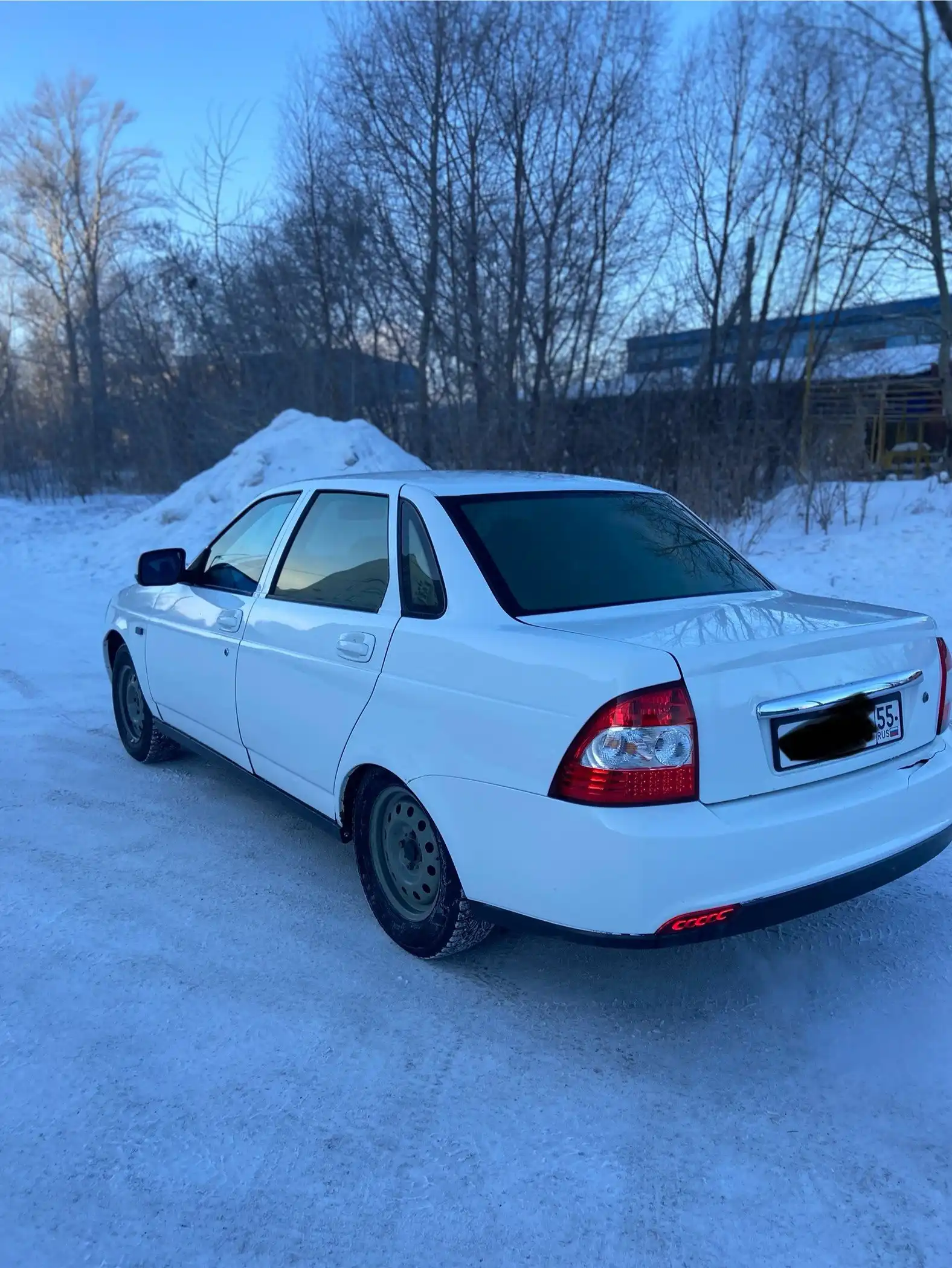 Лада Приора 2011 года в хорошем состоянии - Авто в Омск