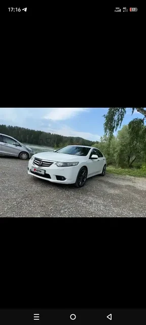 Продажа автомобиля на авторынке в Омске - Внедорожники в Омск