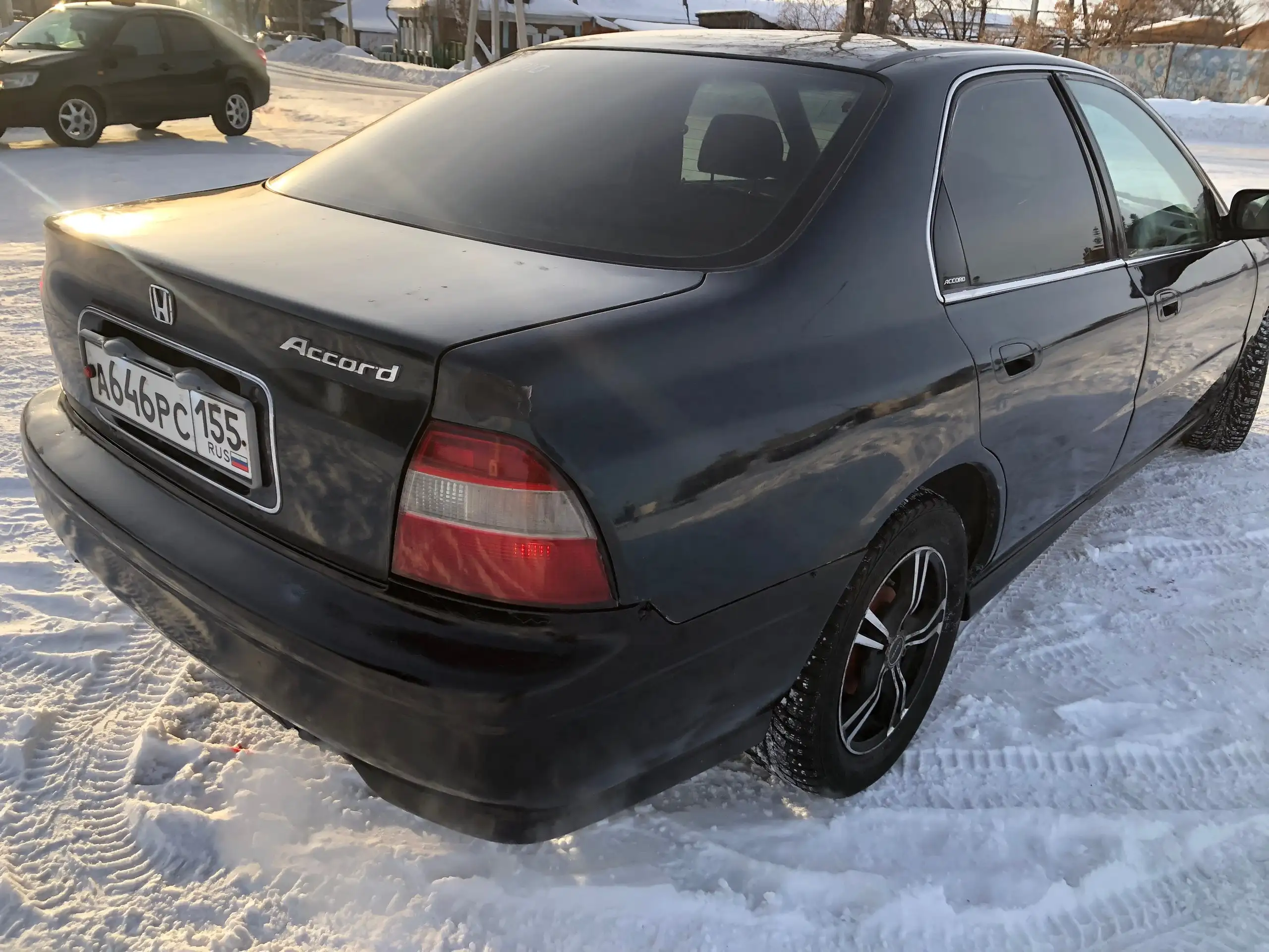 Продам достойный автомобиль в хорошем техническом и кузовном состоянии - Авто в Омск