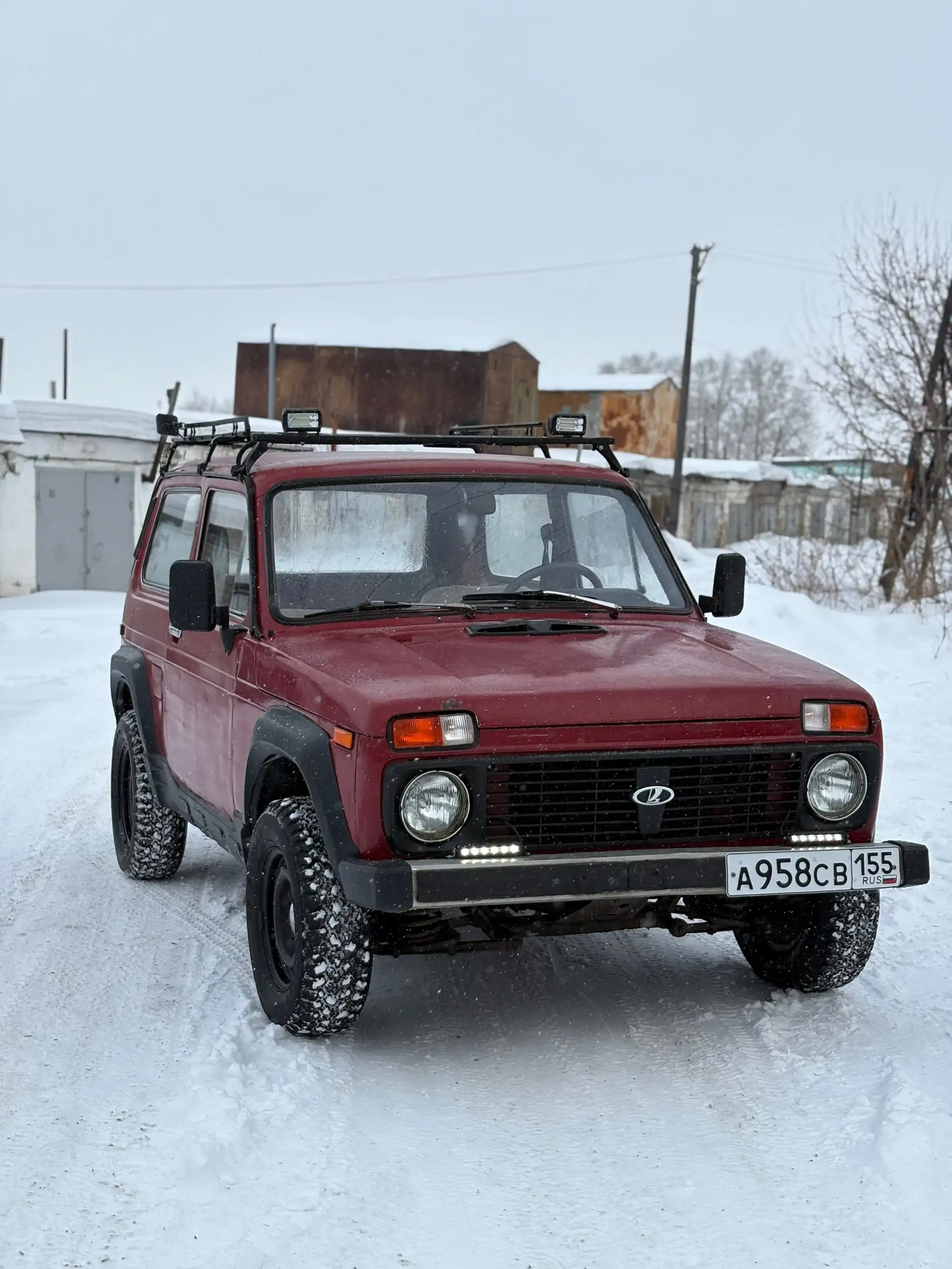 Продам Ниву 2121 1983 года - Легковые автомобили (Авто) в Омск