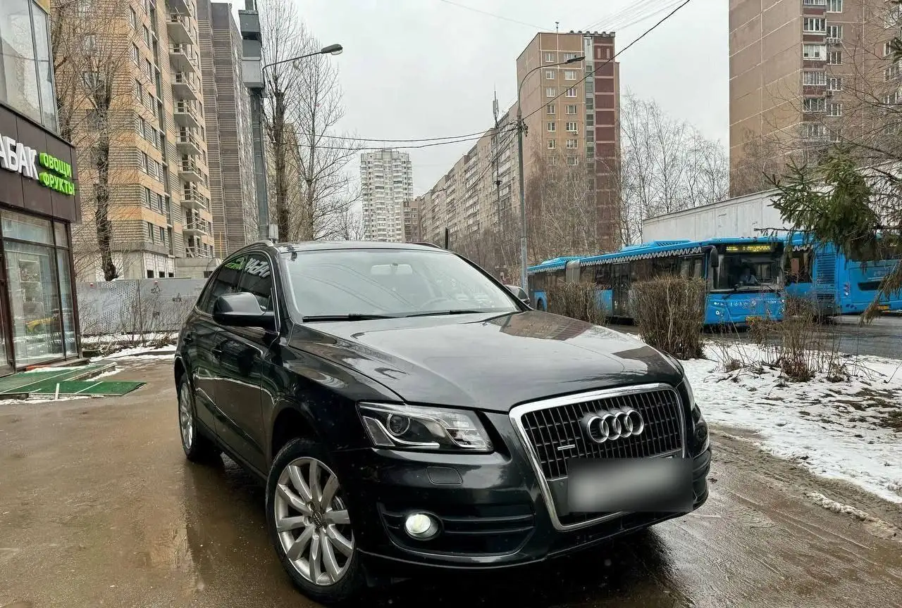 Audi Q5 2009 года выпуска, 2.0 TFSI, автомат, полный привод - Авто в Омск