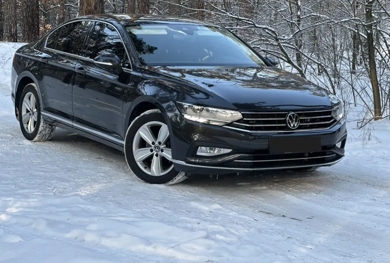 Продам Volkswagen Passat 2021 B8 (FL) 2.0 TSI 7-DSG - Легковые автомобили (Авто) в Омск