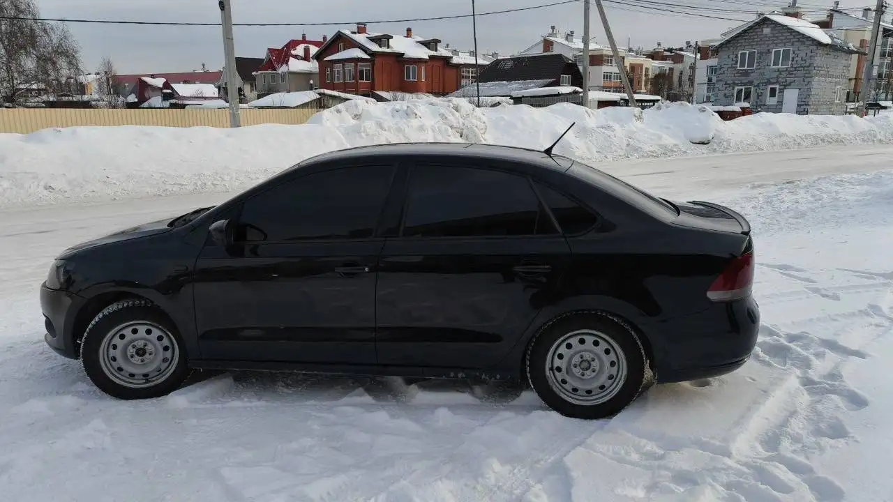 Volkswagen Polo 2015 АКПП - Легковые автомобили (Авто) в Омск