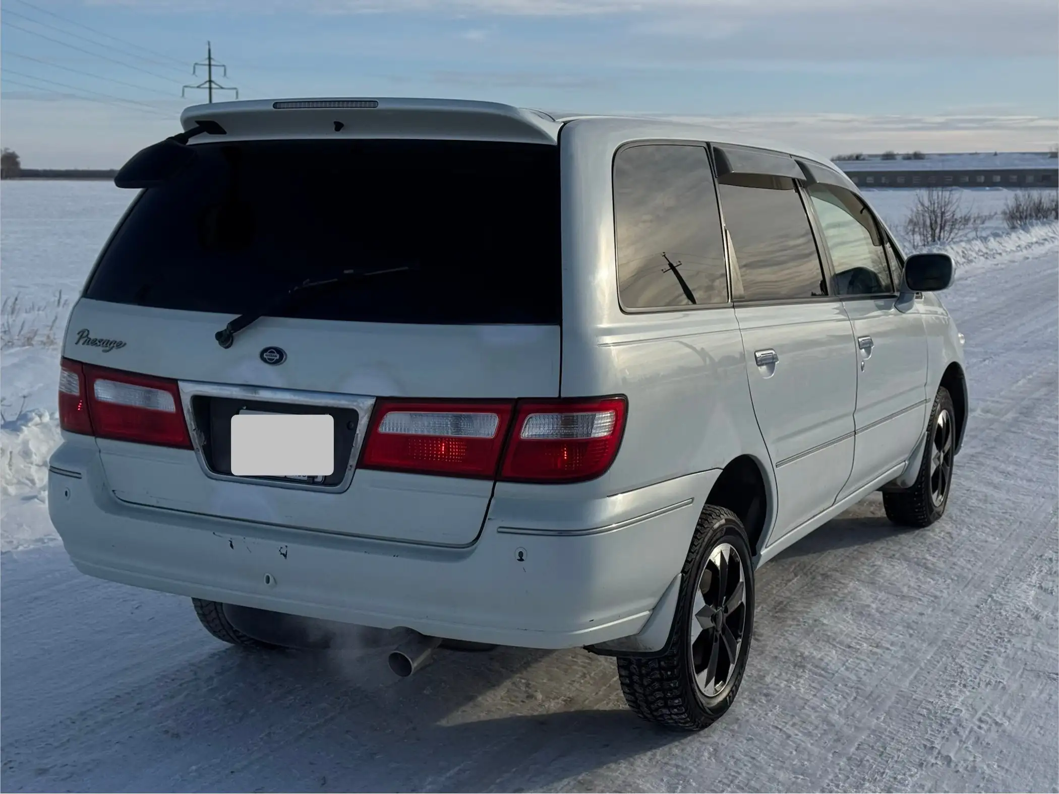 Nissan Presage 2000 года с АКПП и 4WD - Минивэн (Авто) в Омск