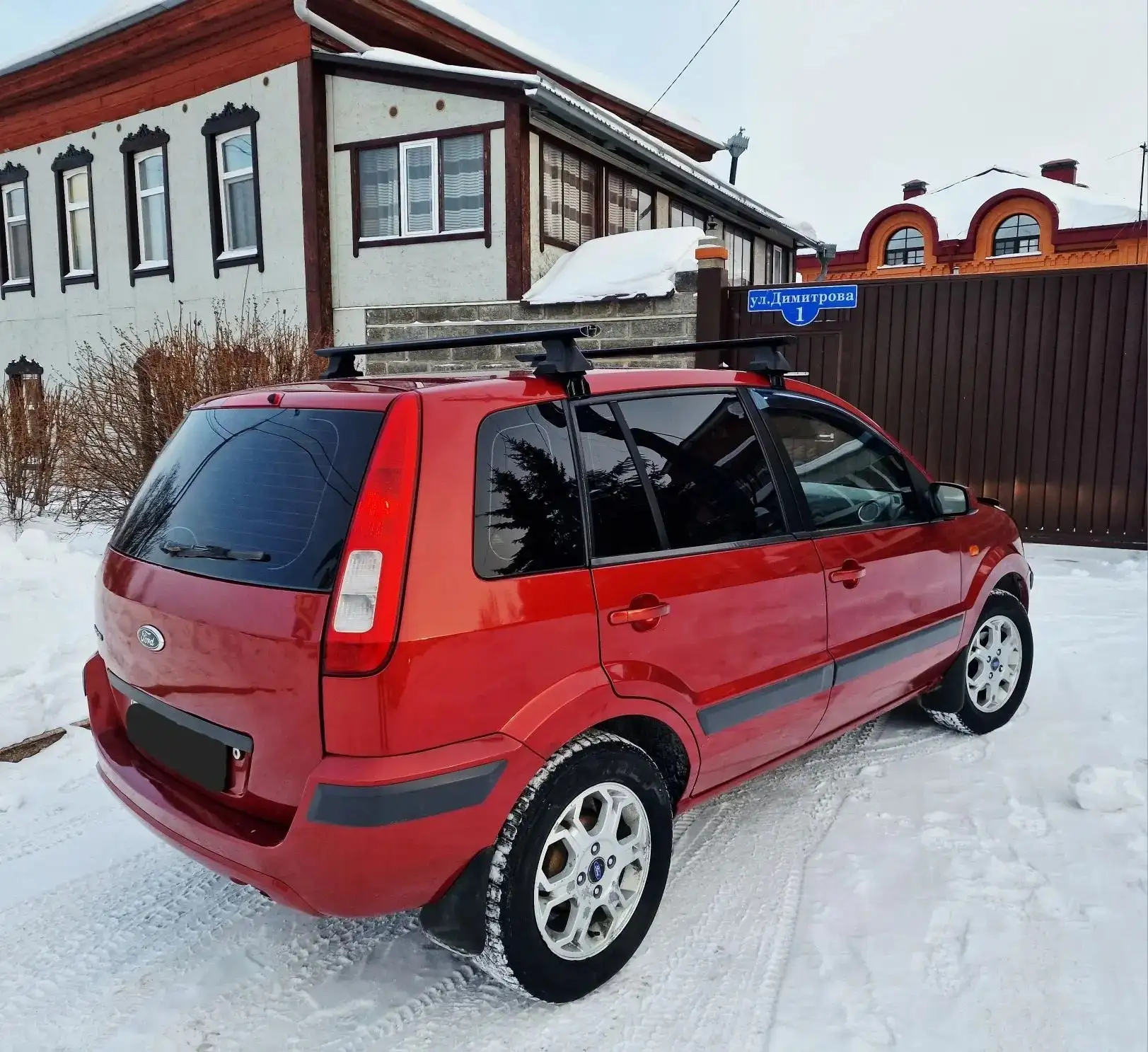 Ford Fusion 1.6 красный, отличное состояние - Легковые автомобили (Авто) в Омск