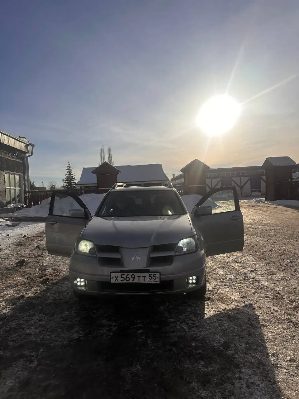 Mitsubishi Outlander 2003 - Внедорожники (Авто) в Омск