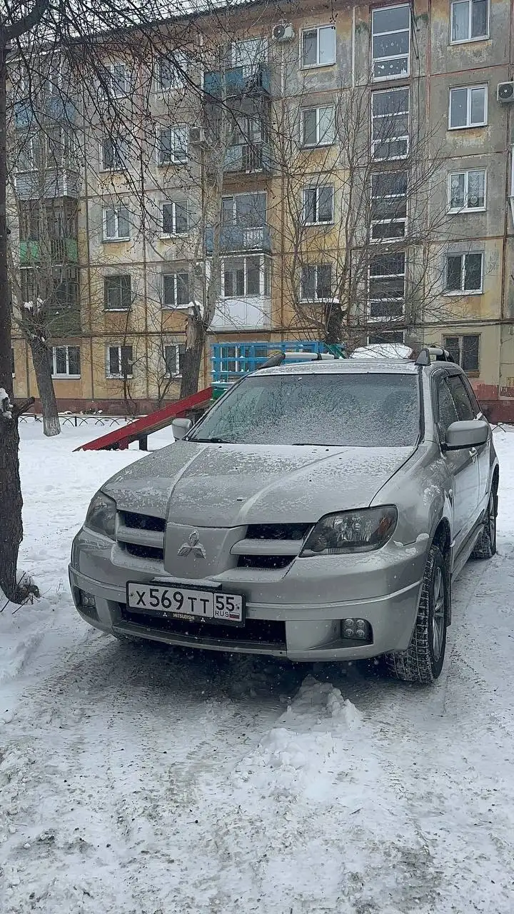 Mitsubishi Outlander 2003 автомат 2.4 - Внедорожники/кроссоверы (Авто) в Омск
