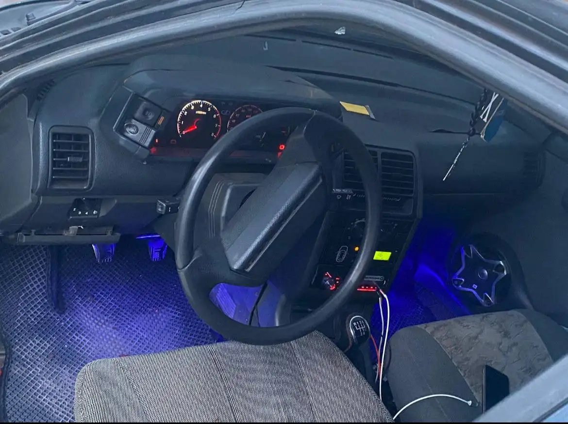 Продажа ВАЗ 2110 черного цвета 2005 года - Авто в Омск