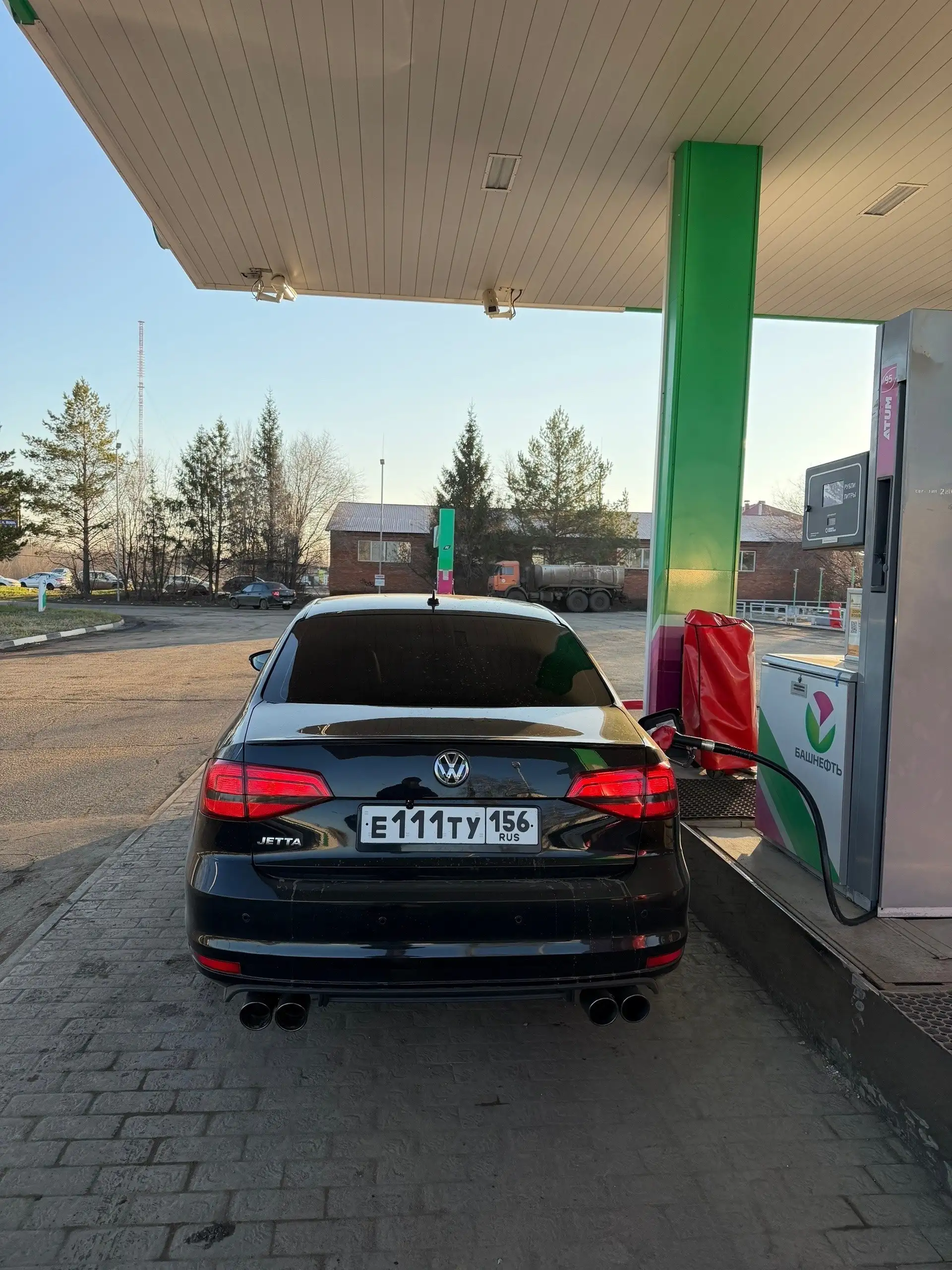 Volkswagen Jetta 6 2015 года в идеальном состоянии - Авто в Омск