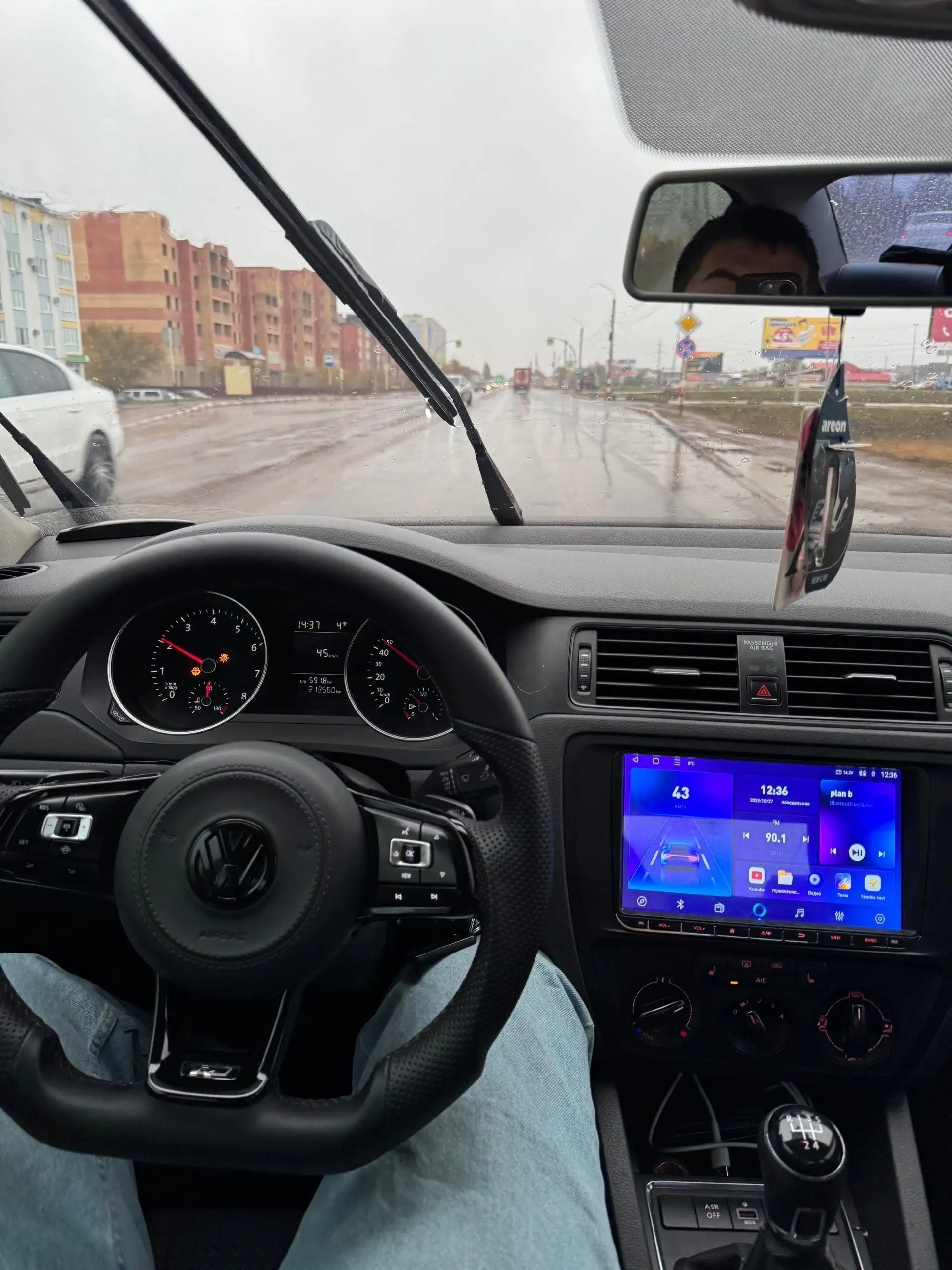 Volkswagen Jetta 6 2015 года в идеальном состоянии - Авто в Омск