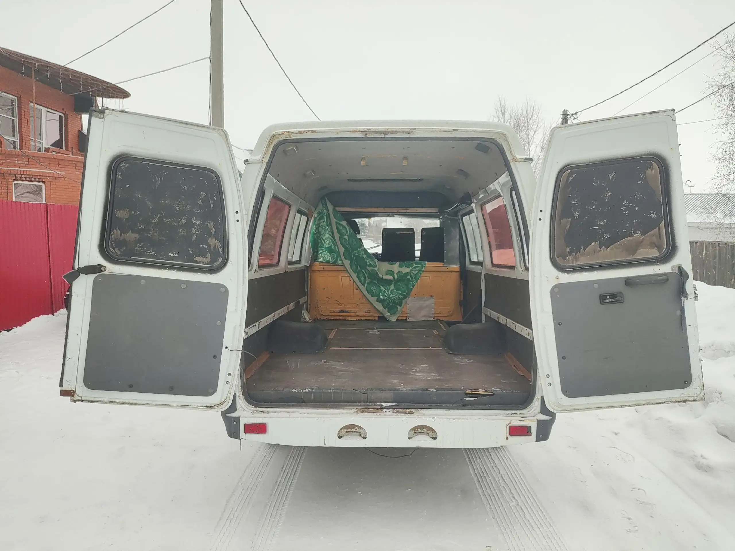 Продажа автомобиля категории B с техническим обслуживанием - Авто в Омск