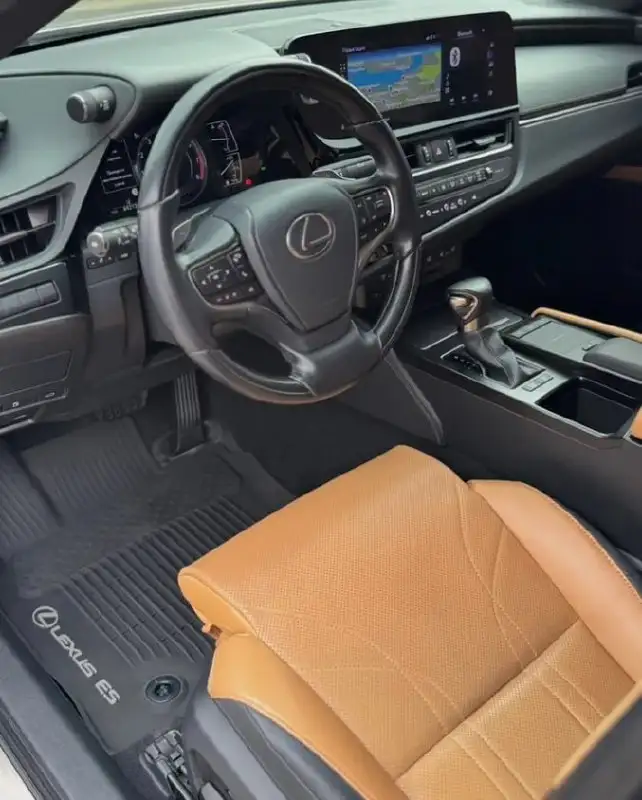 Продажа Lexus ES 2021 года - Легковые автомобили (Авто) в Омск