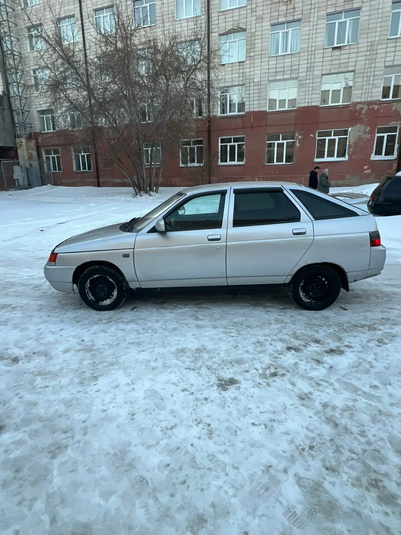 Продается автомобиль с двигателем 124 - Авто в Омск