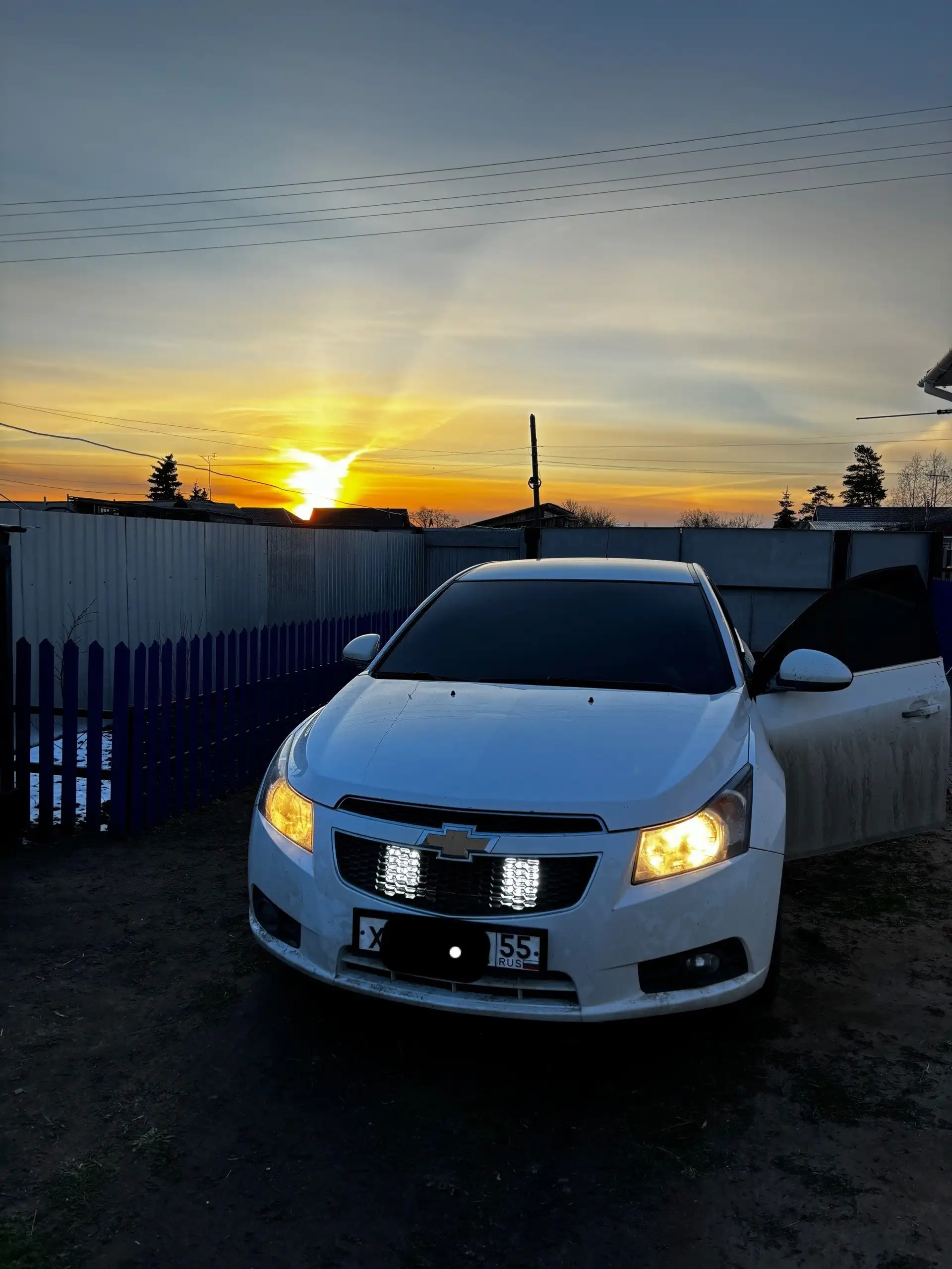 Продажа автомобиля 2012 года, механика, 1.8 литра, собственник - Авто в Омск