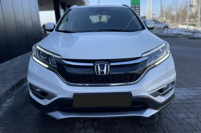 Продажа Honda CR-V 2018 года - Грузовые автомобили в Омск