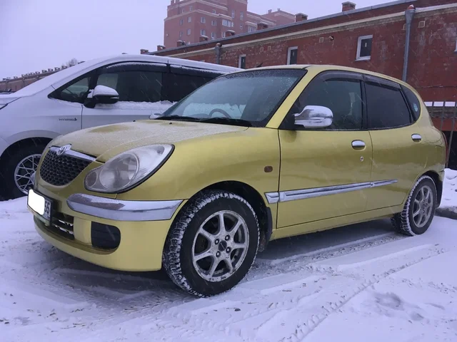 Toyota Duet 2001г. V-1л., Акпп - Разборка в Омск