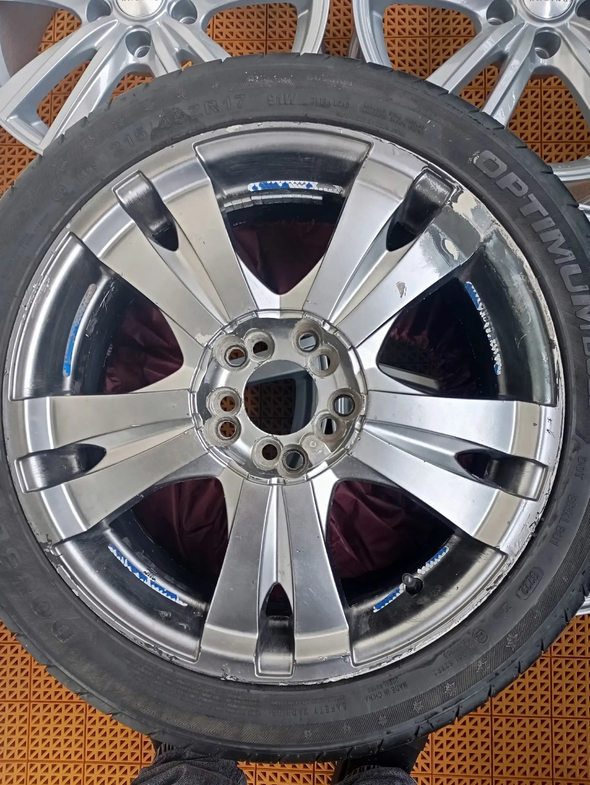 Комплект колес летняя резина 215/45 R17 диски 5x114 - Запчасти (Авто) в Омск