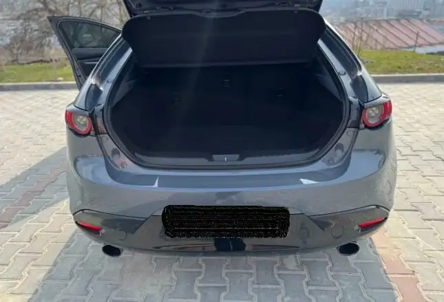 Mazda 3 2019 года, бензин 2.5 л, автомат, полный привод - Легковые автомобили (Авто) в Омск