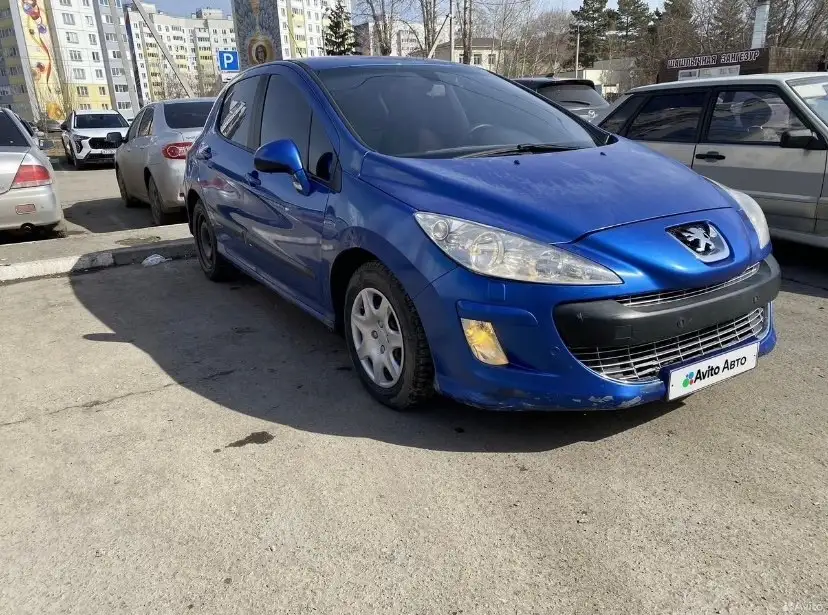 Продам автомобиль 2010 года - Авто в Омск