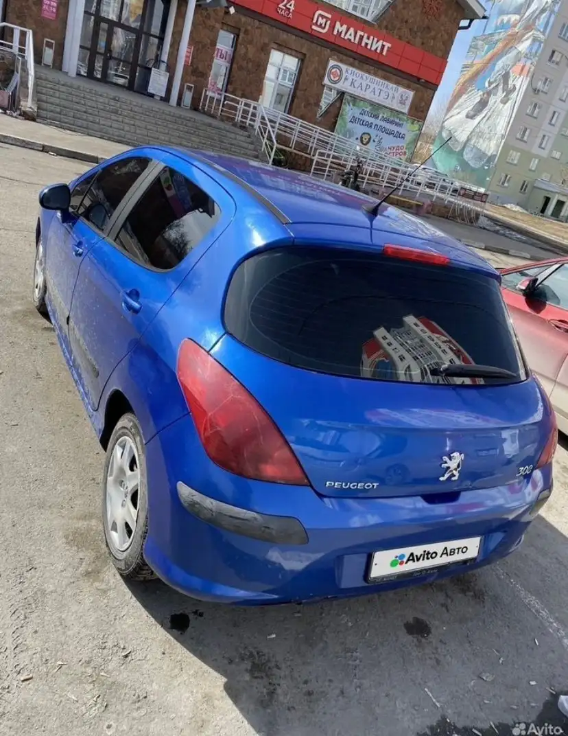 Продам автомобиль 2010 года - Авто в Омск