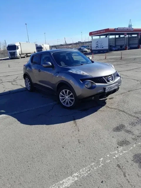 Продам Nissan Juke 2014 года в хорошем состоянии - частное объявление в Омск