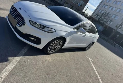 Ford Mondeo 2019 V поколение (FL) New 2.0 HEV CVT 180 л.с. - Кроссоверы в Омск