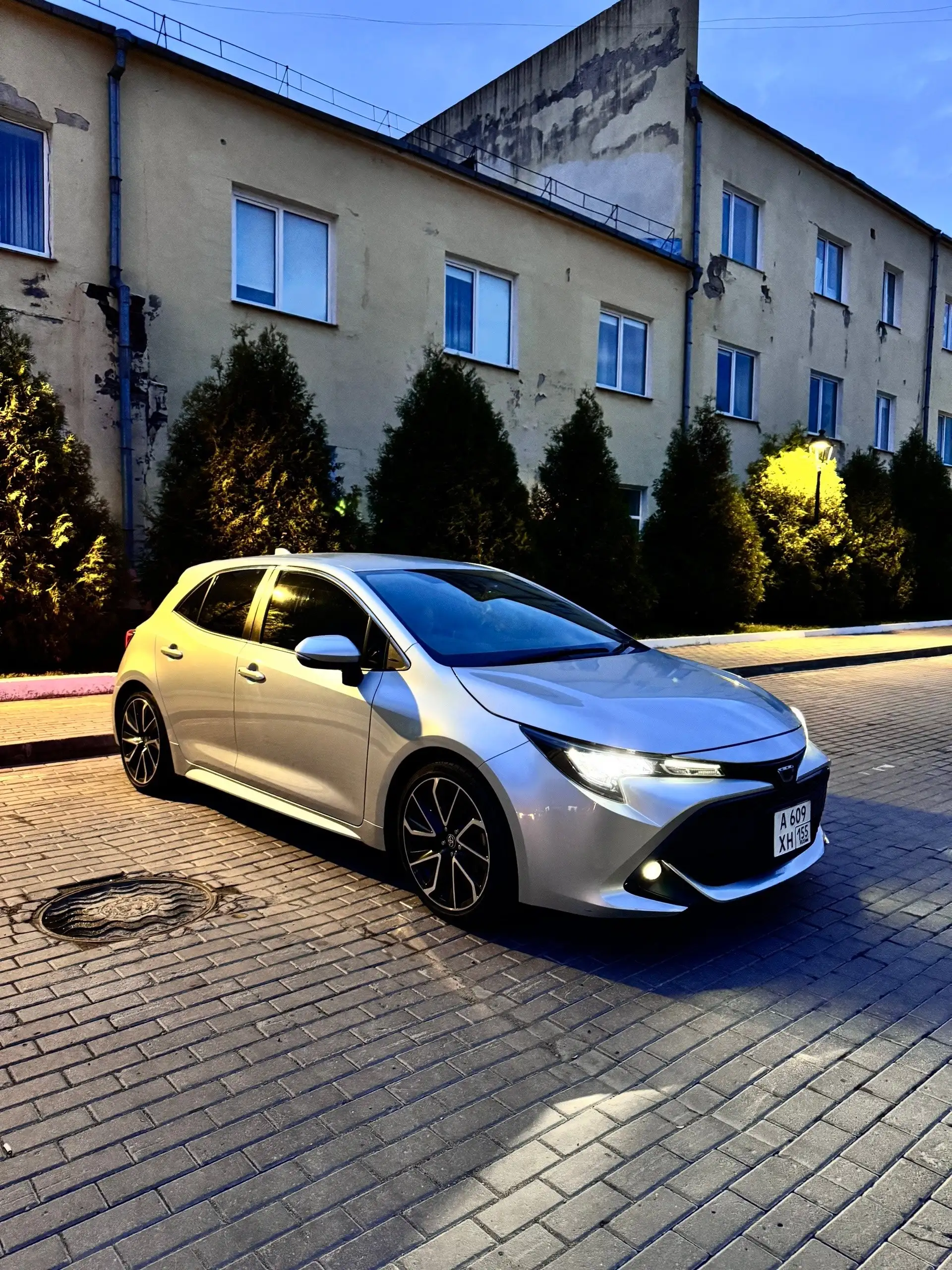 Продам Toyota Corolla Sport 1.2 turbo 2018г - Авто в Омск