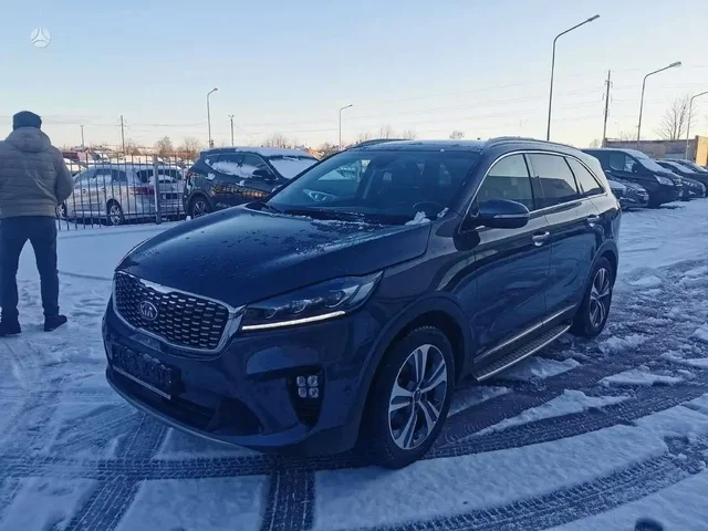 Kia Sorento 2019 года, дизель, 200 л.с., пробег 46 770 км - Аккумуляторы в Омск