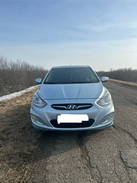 Продам автомобиль 2011 года - Минивэны в Омск