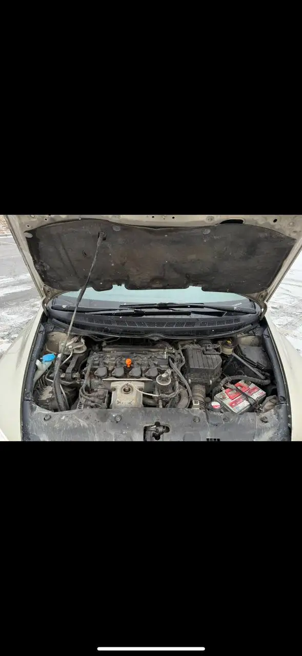 Продам надежный автомобиль 2008 года выпуска с пробегом 261478 км - Авто в Омск