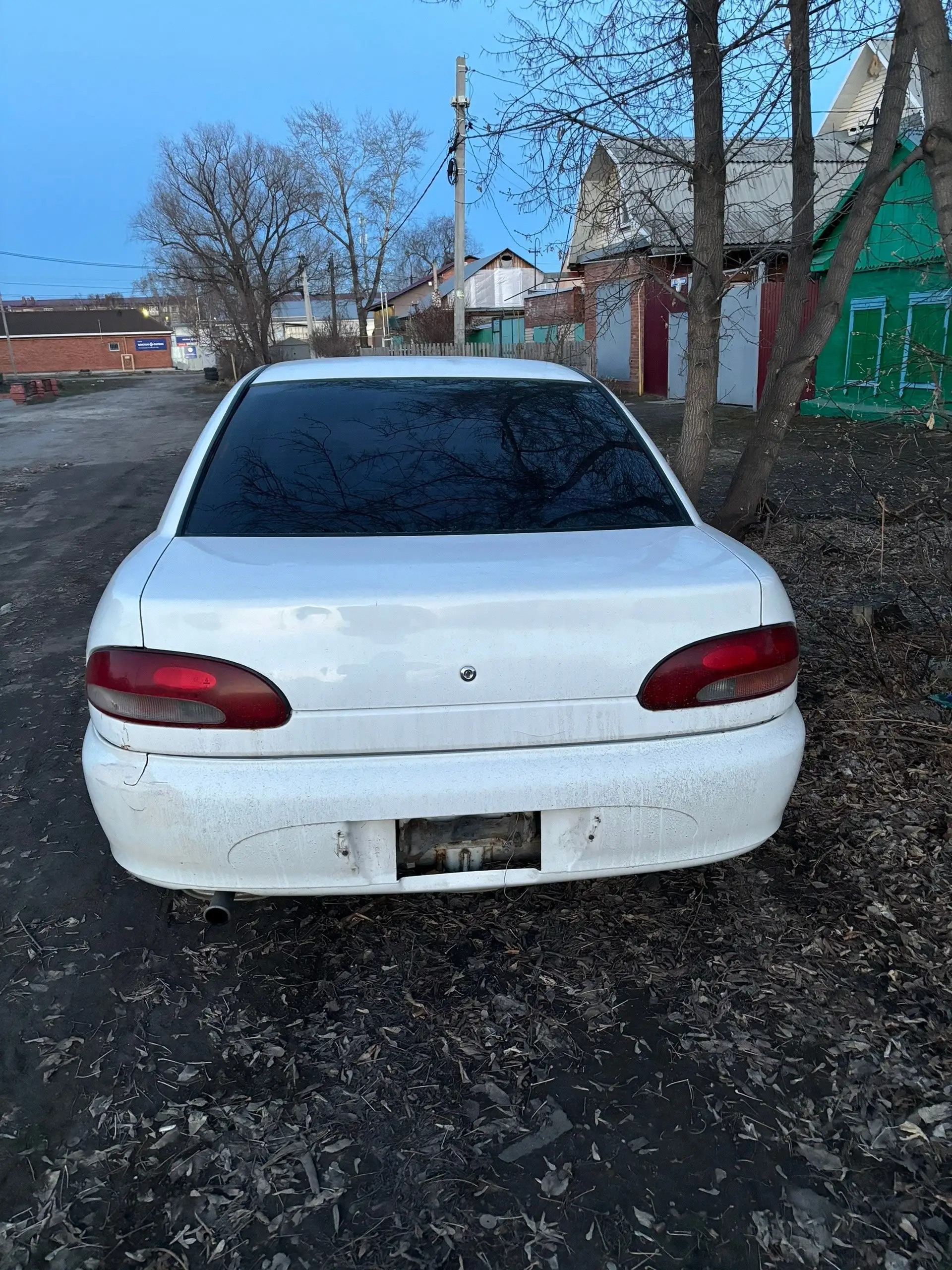 Автомобиль на ходу с отличным кузовом и двигателем после капремонта - Авто в Омск