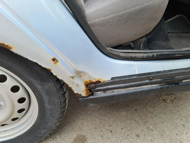 Отдам в разбор автомобиль - Минивэны в Омск