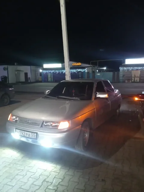 Продажа автомобиля ВАЗ 2110 - Минивэны в Омск