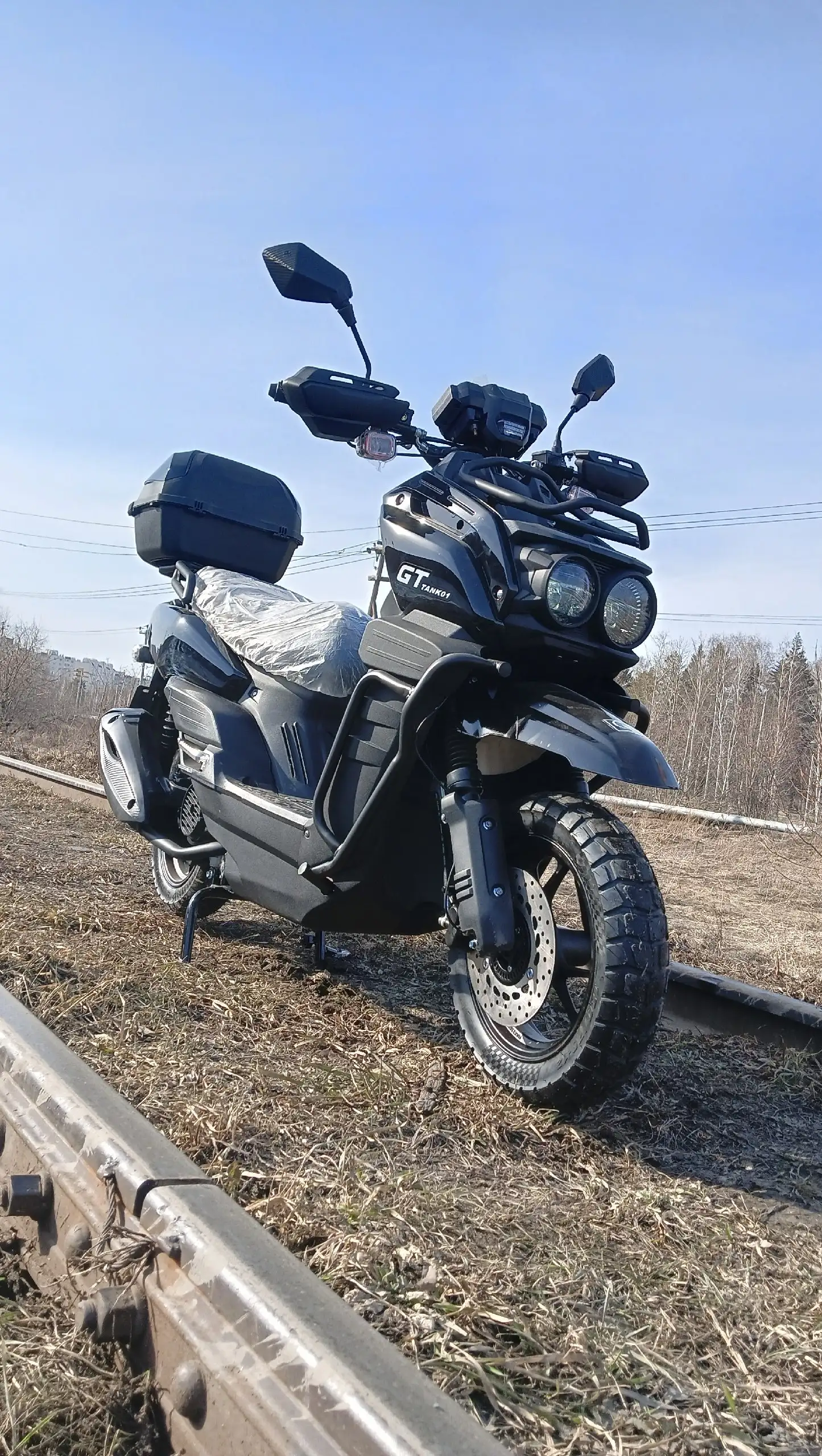 Продажа мотоциклов Эндуро 300 и скутера TANK 150 - Мотоциклы и мототехника (Авто) в Омск