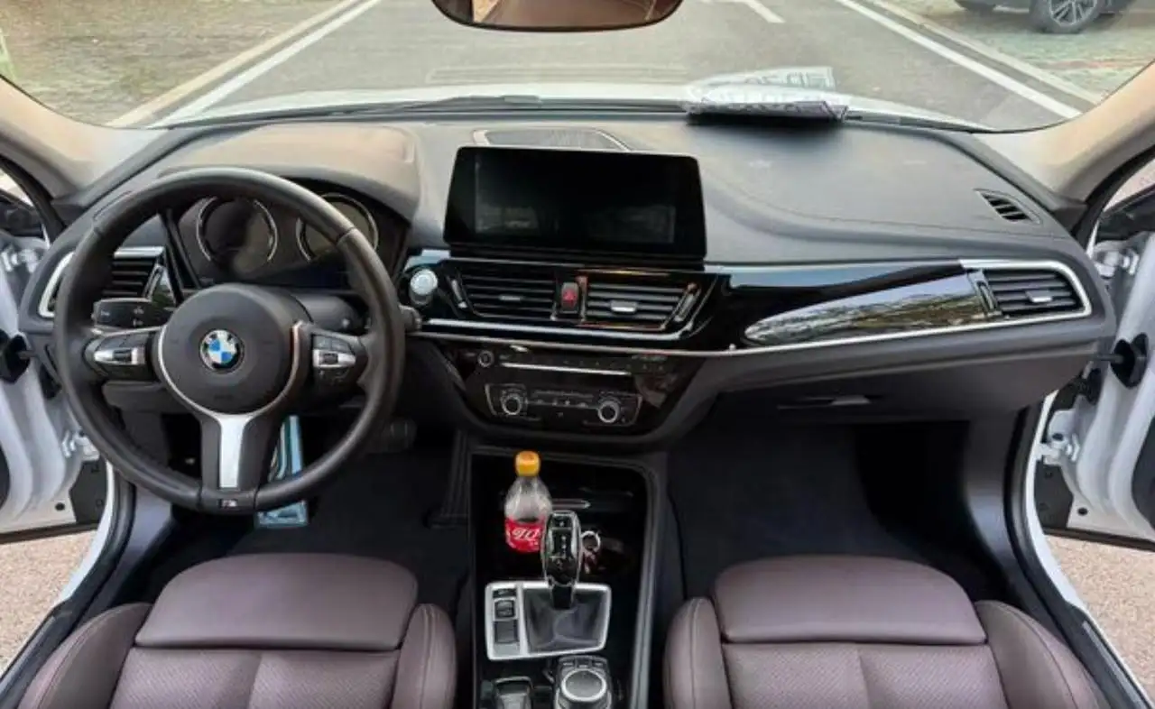 BMW 1 Series 120i M Sport 2021 года - Легковые автомобили (Авто) в Омск