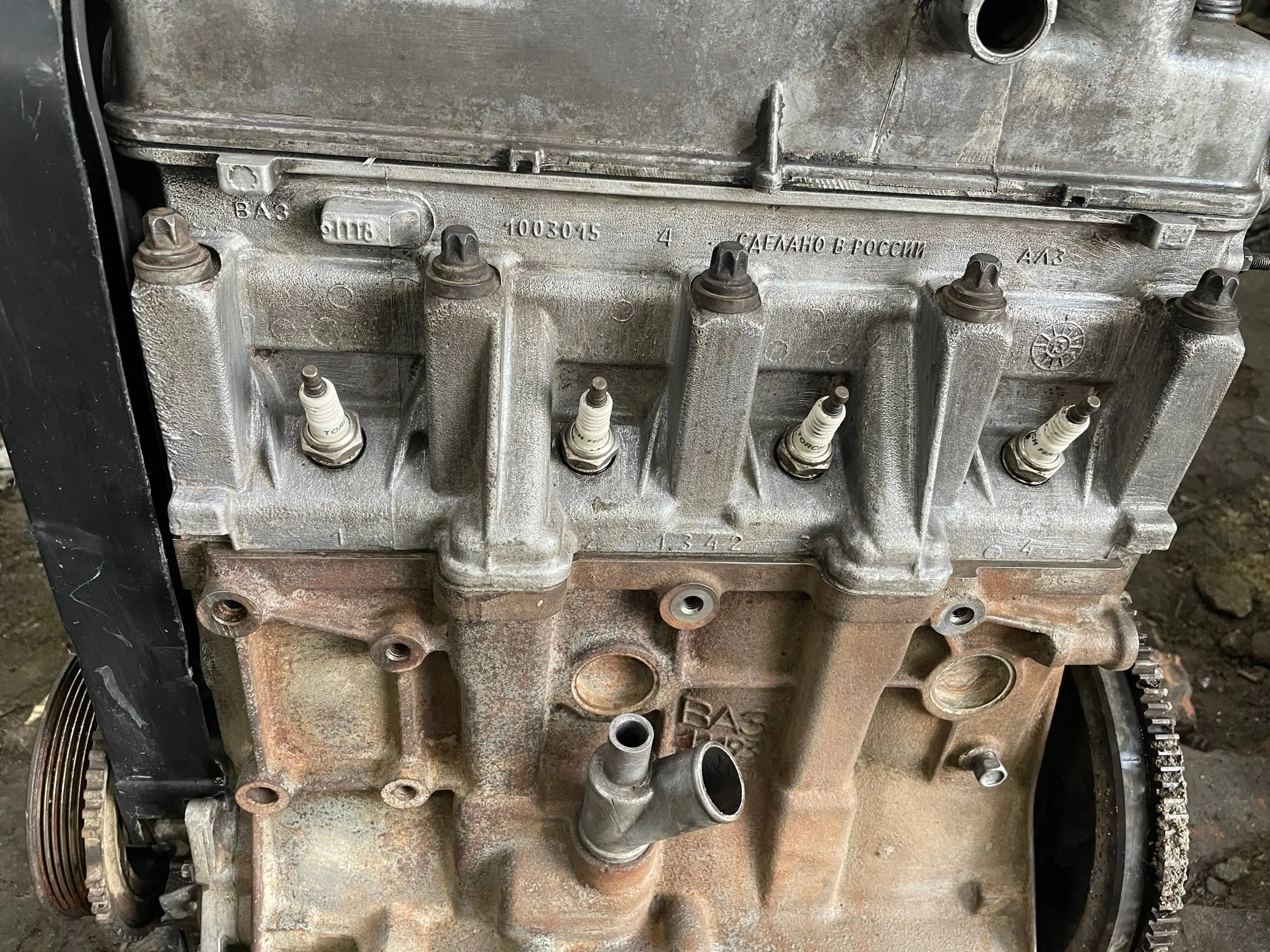 Продам двигатель Гранта с короткими поршнями - Запчасти (Авто) в Омск