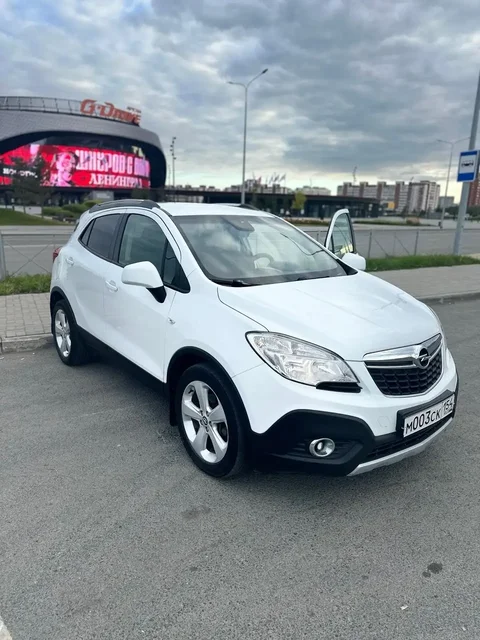 Opel Mokka 2013 года в отличном состоянии - Авто в Омск
