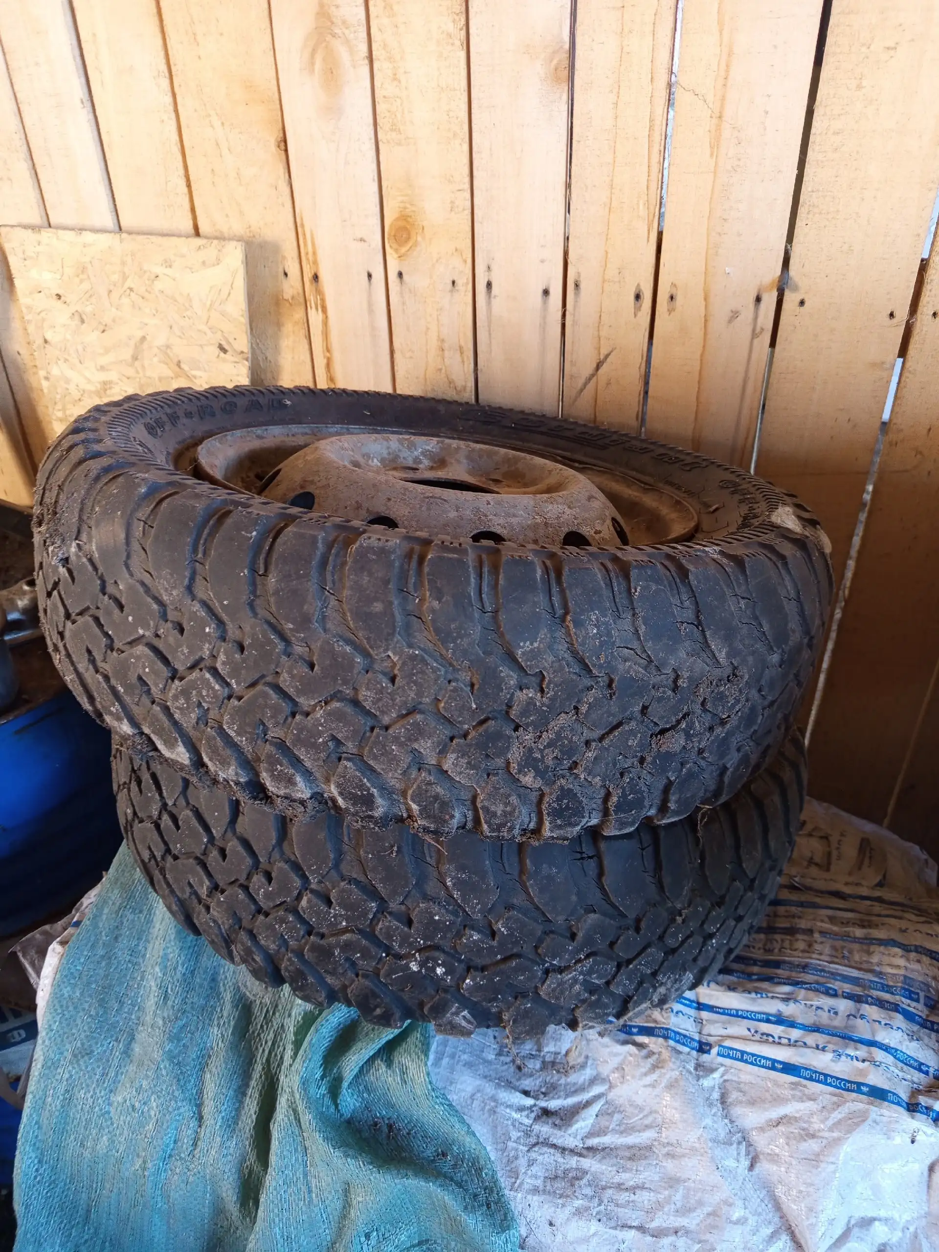 Продажа резины на Ниву - Шины и диски (Авто) в Омск