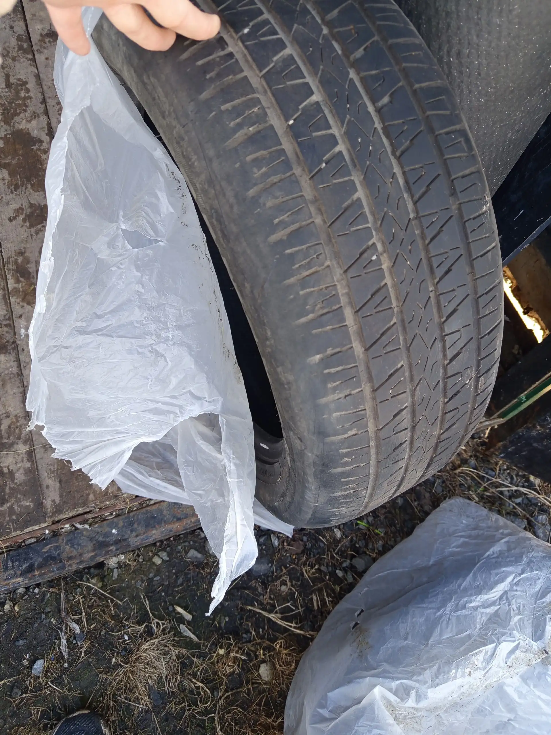 Продажа резины - Шины и диски (Авто) в Омск