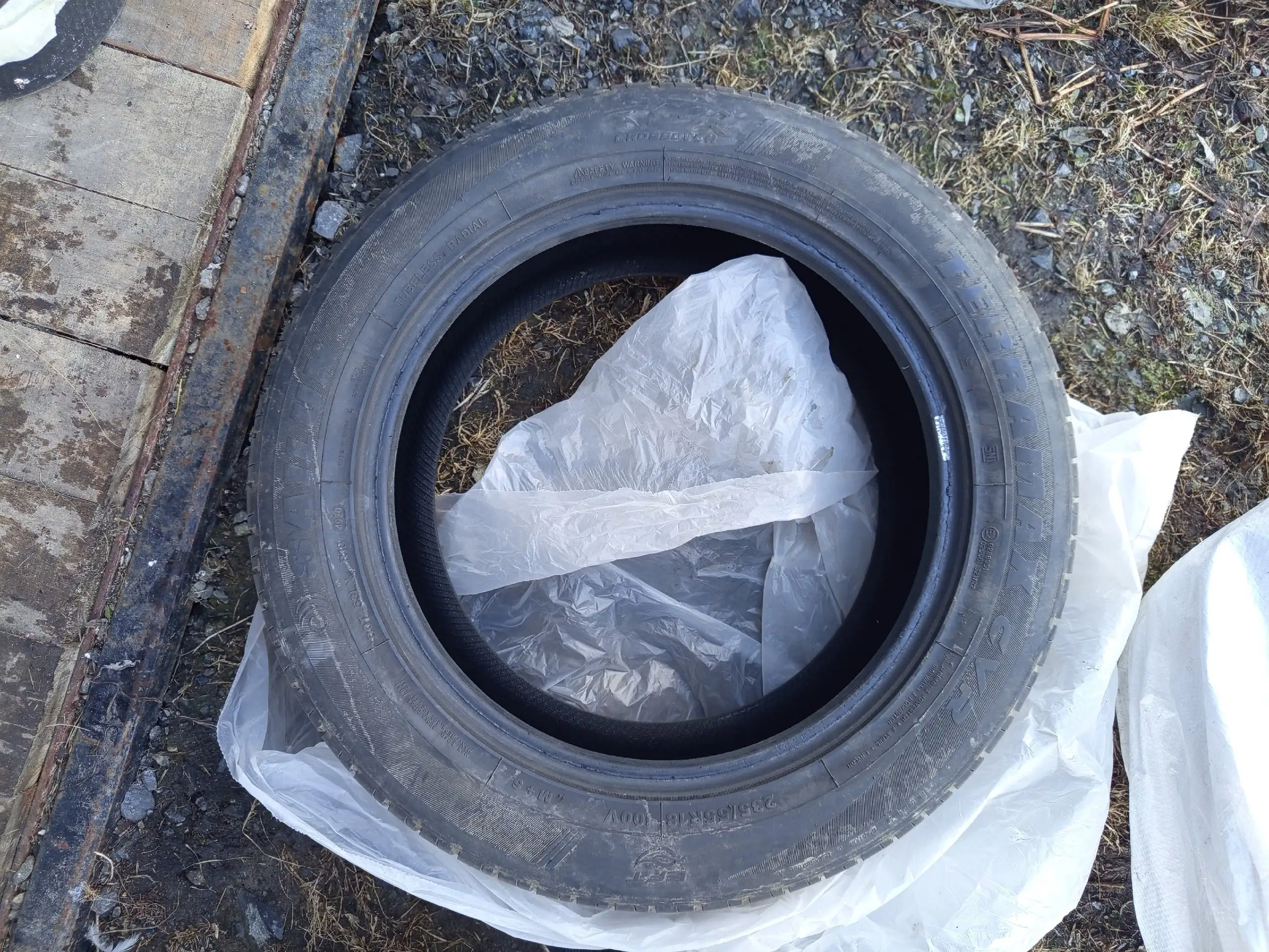 Продажа резины - Шины и диски (Авто) в Омск